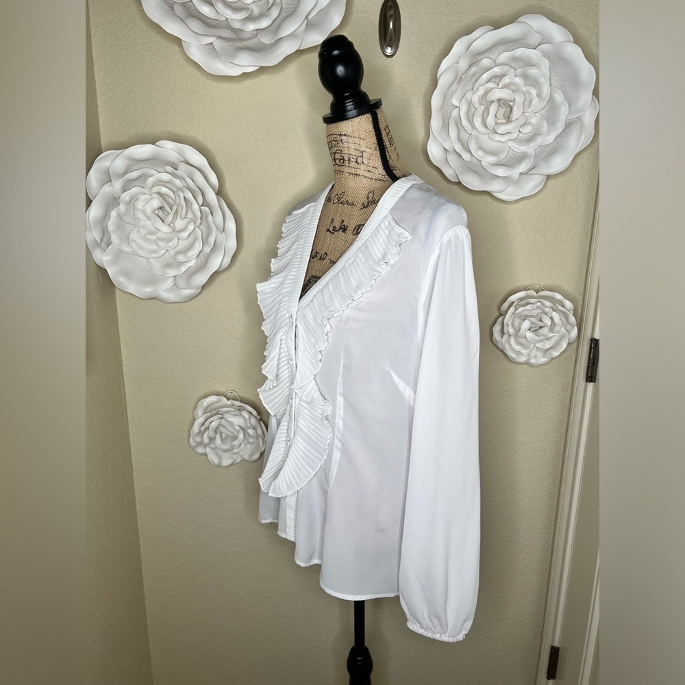 Boston Proper White Sheer Button Down Ruffle Feont Blouse with Darts Sz 16 - Picture 8 of 15